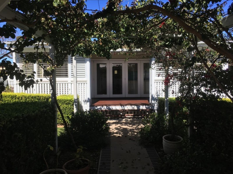 195 Long Street, South Toowoomba QLD 4350