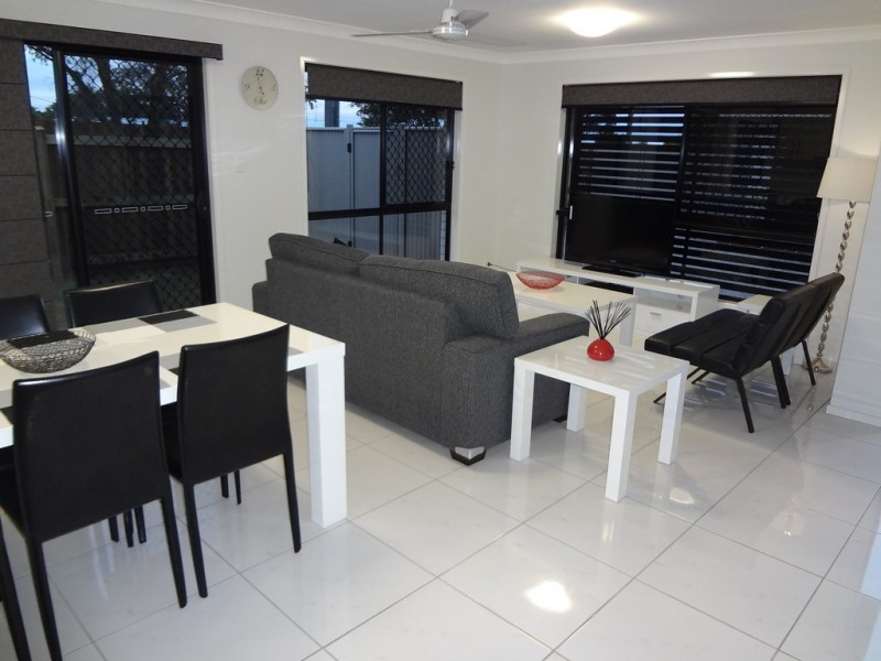 21 Hursley Road, Newtown QLD 4350