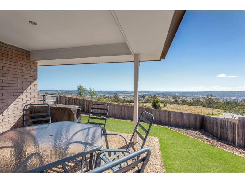 27 Sanctuary Drive, Cranley QLD 4350