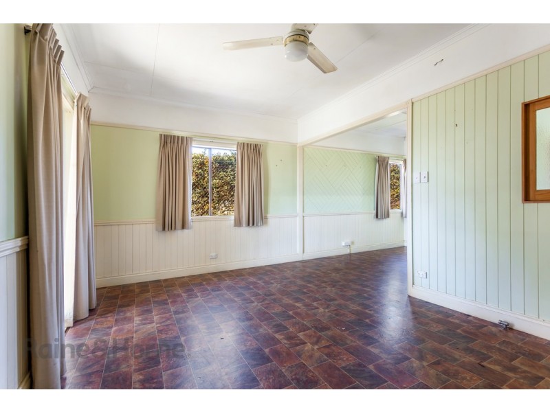 206 North Street, North Toowoomba QLD 4350