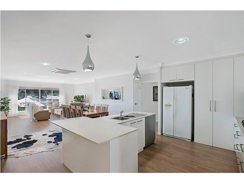 16 Camborne Street, Kleinton QLD 4352