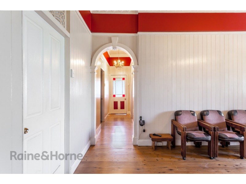 269 New England Highway, Harlaxton QLD 4350