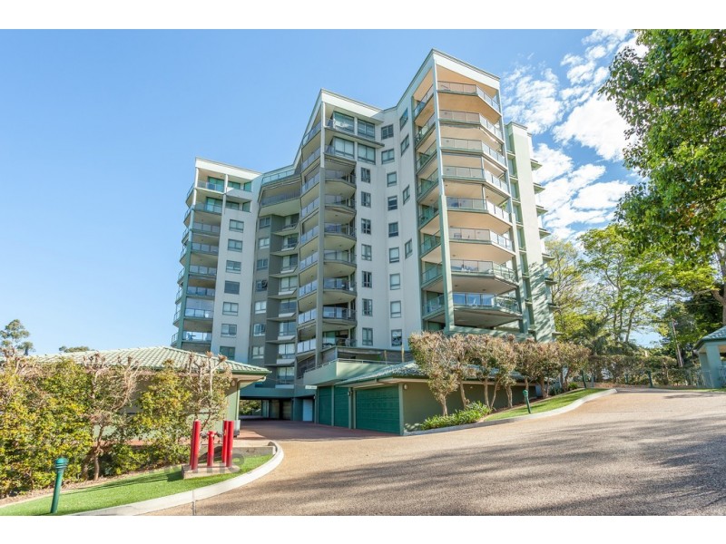 1/2 Tourist Road, East Toowoomba QLD 4350