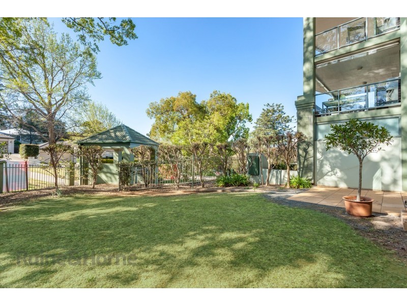 1/2 Tourist Road, East Toowoomba QLD 4350