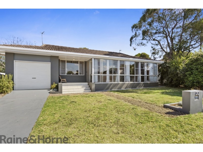 20 Bryan Street, Darling Heights QLD 4350