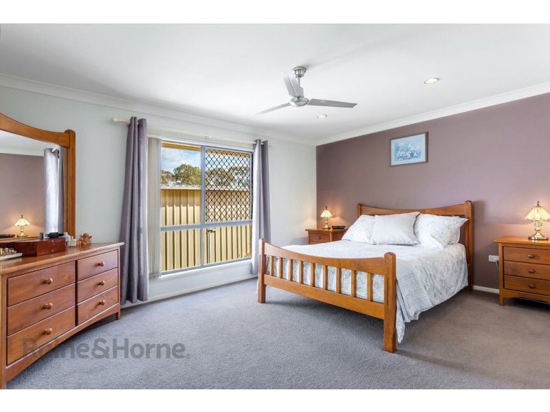 22 Samuel Court, Darling Heights QLD 4350