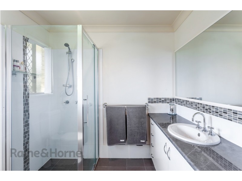 22 Samuel Court, Darling Heights QLD 4350