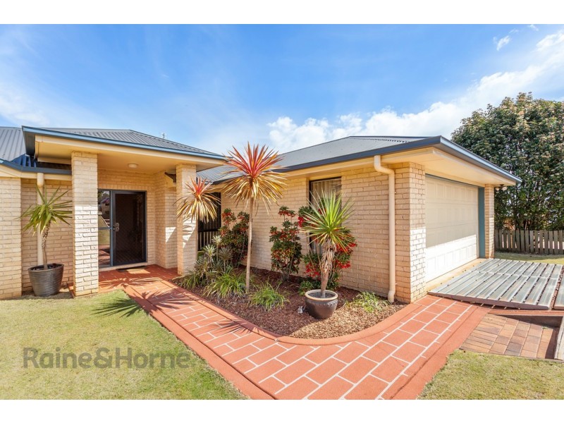 22 Samuel Court, Darling Heights QLD 4350