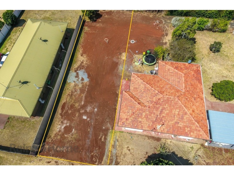 18 Bussian Street, Harristown QLD 4350