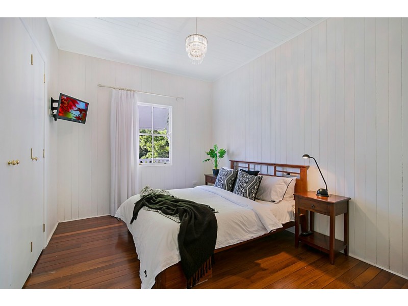 214 Rowbotham Street, Middle Ridge QLD 4350