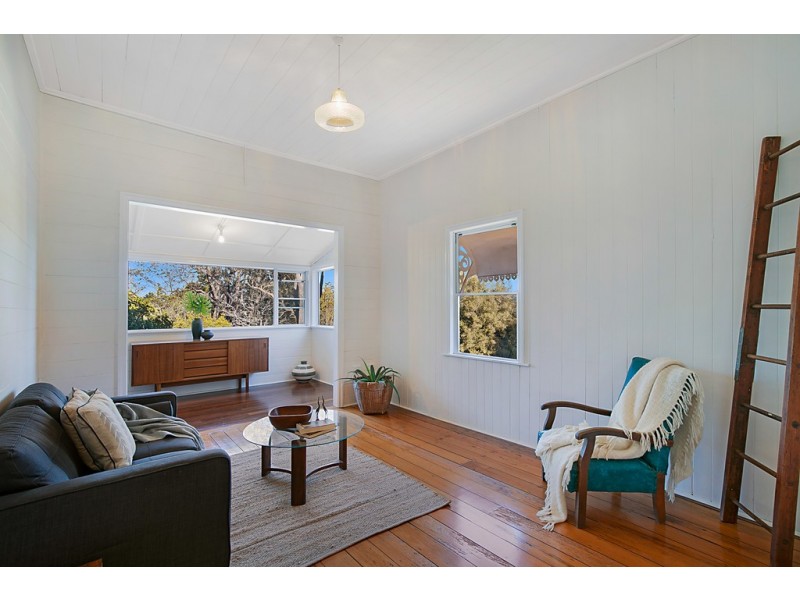 214 Rowbotham Street, Middle Ridge QLD 4350