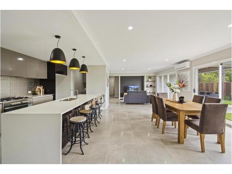 23 Yarrow Close, Middle Ridge QLD 4350