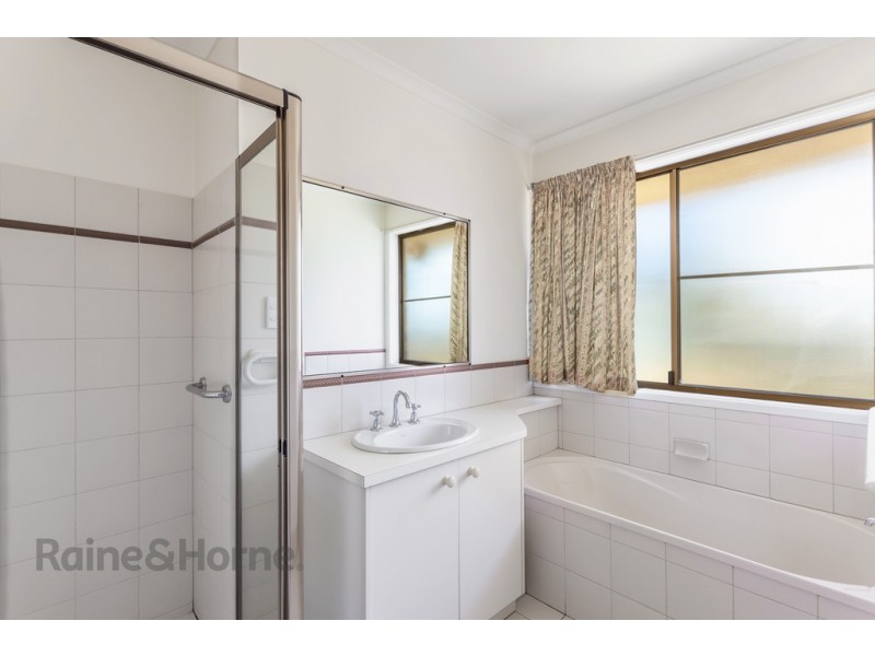 20 Falconer Court, Rangeville QLD 4350