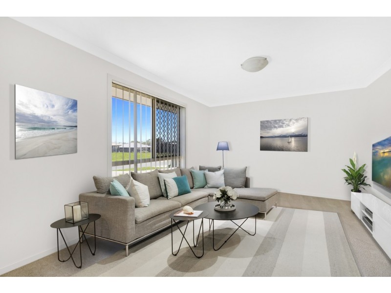 10 McMorrow Street, Kearneys Spring QLD 4350