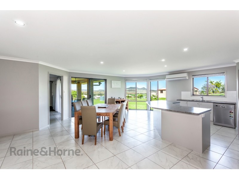 4 Panorama Crescent, Gowrie Junction QLD 4352