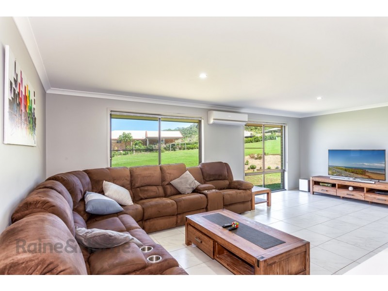 4 Panorama Crescent, Gowrie Junction QLD 4352