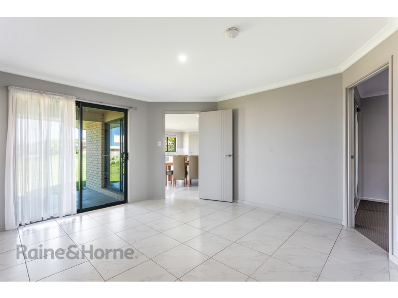 4 Panorama Crescent, Gowrie Junction QLD 4352