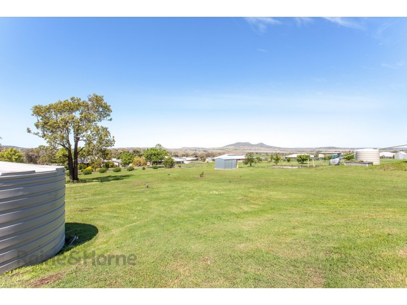 4 Panorama Crescent, Gowrie Junction QLD 4352
