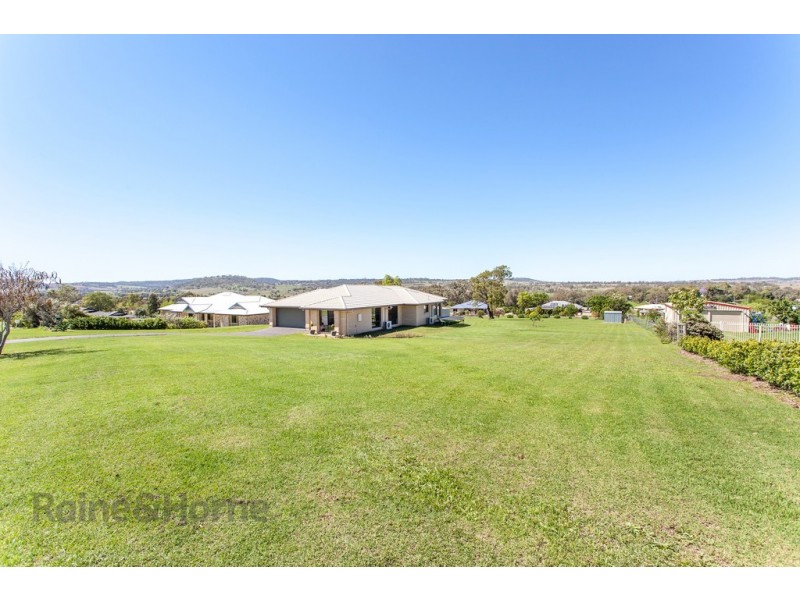 4 Panorama Crescent, Gowrie Junction QLD 4352