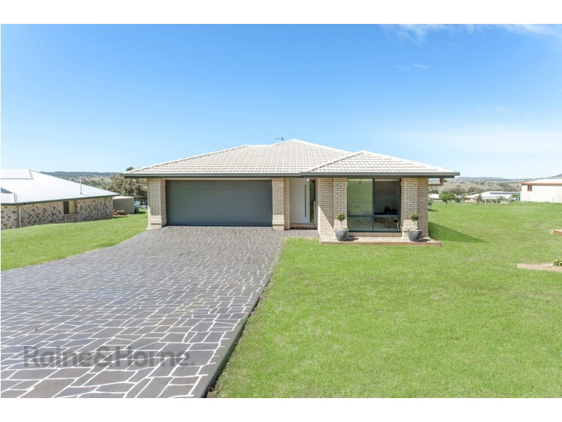 4 Panorama Crescent, Gowrie Junction QLD 4352