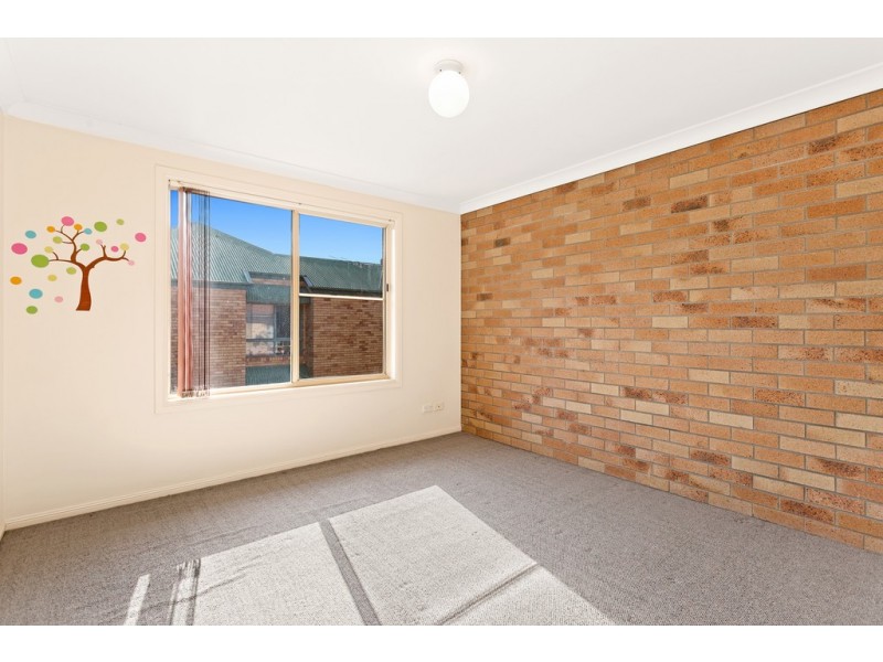 6/248 James Street, Harristown QLD 4350