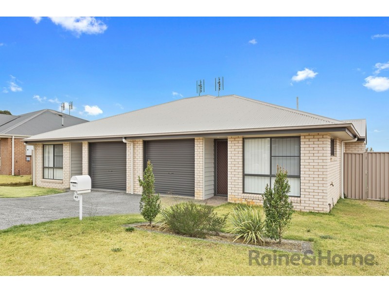 1/14 Costello Street, Harlaxton QLD 4350