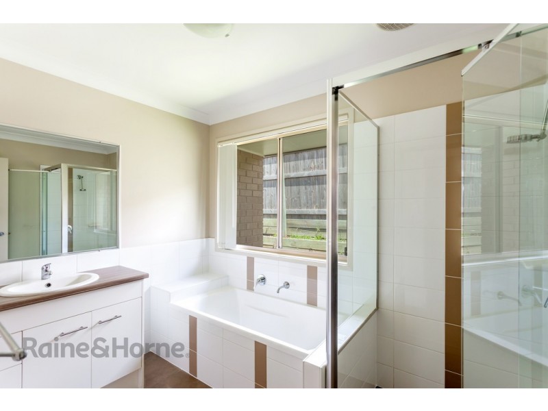 1/16 Alpine Court, Cranley QLD 4350
