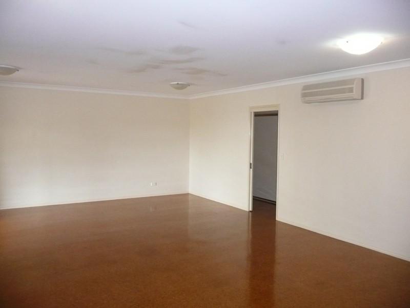 28 Holt Street, Middle Ridge QLD 4350