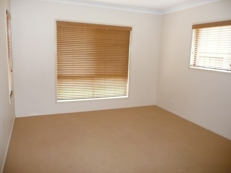 28 Holt Street, Middle Ridge QLD 4350