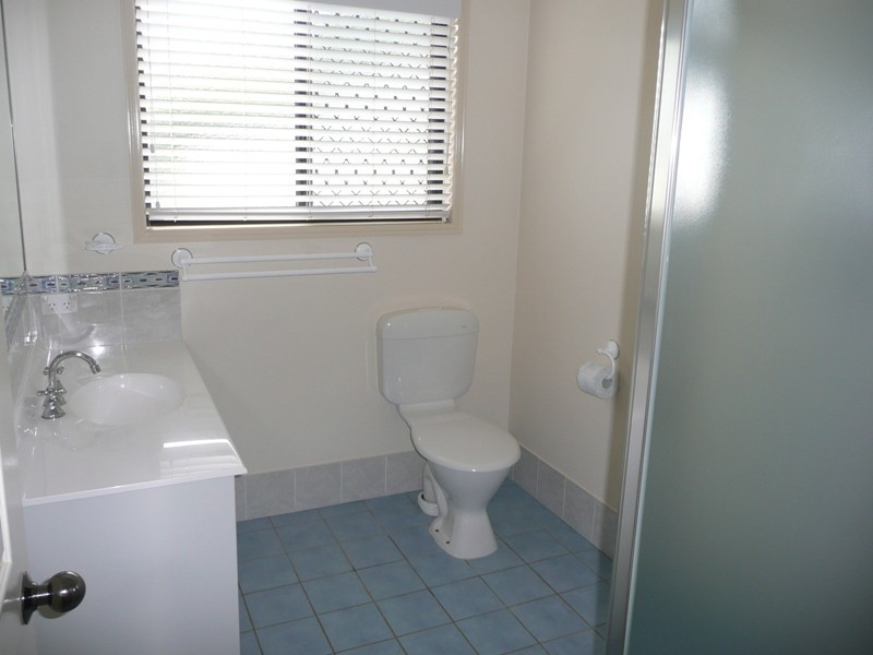 28 Holt Street, Middle Ridge QLD 4350