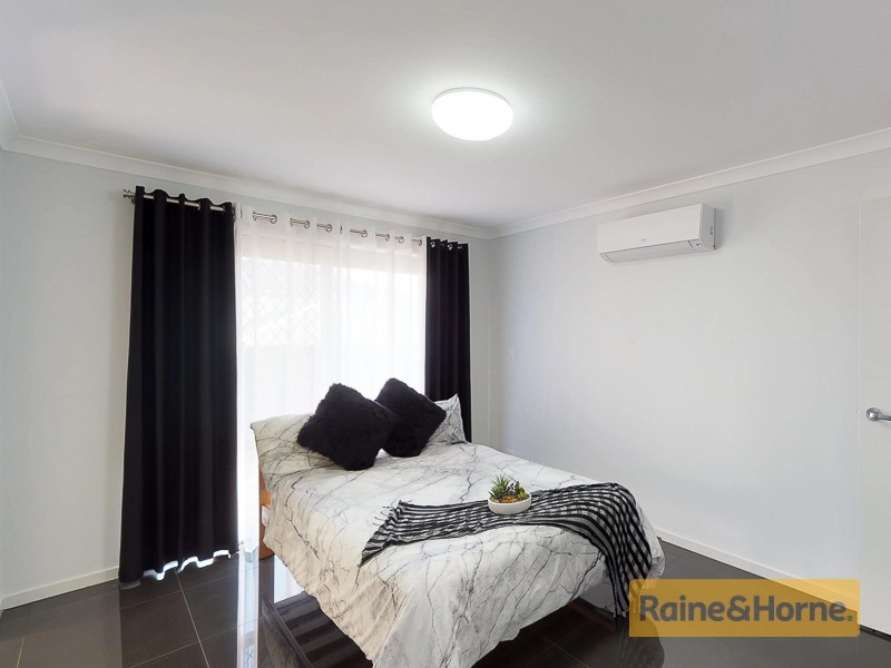 15 Renshaw Crescent, Kearneys Spring QLD 4350