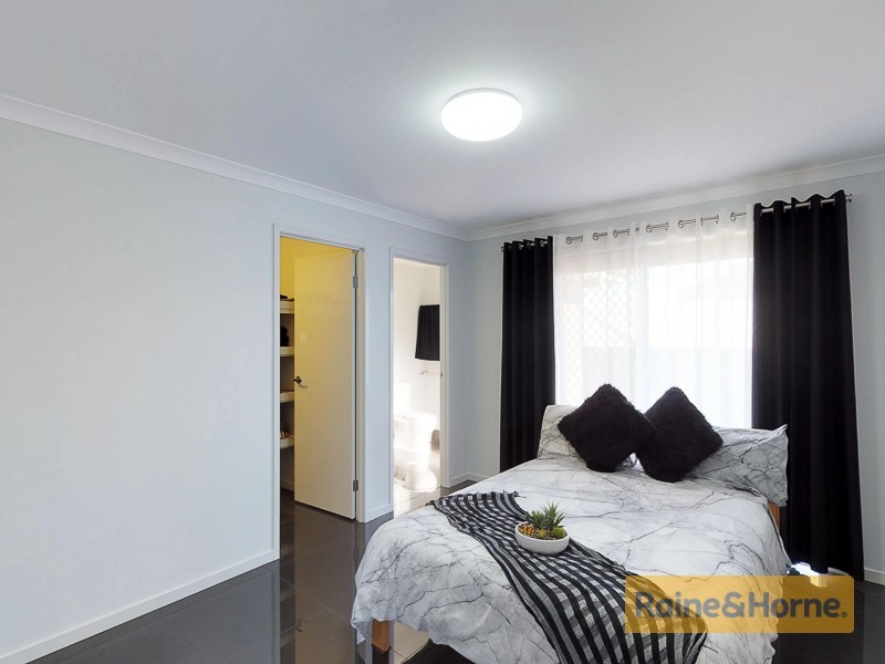 15 Renshaw Crescent, Kearneys Spring QLD 4350