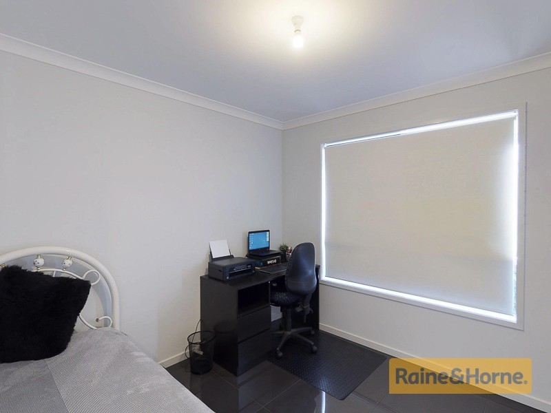 15 Renshaw Crescent, Kearneys Spring QLD 4350