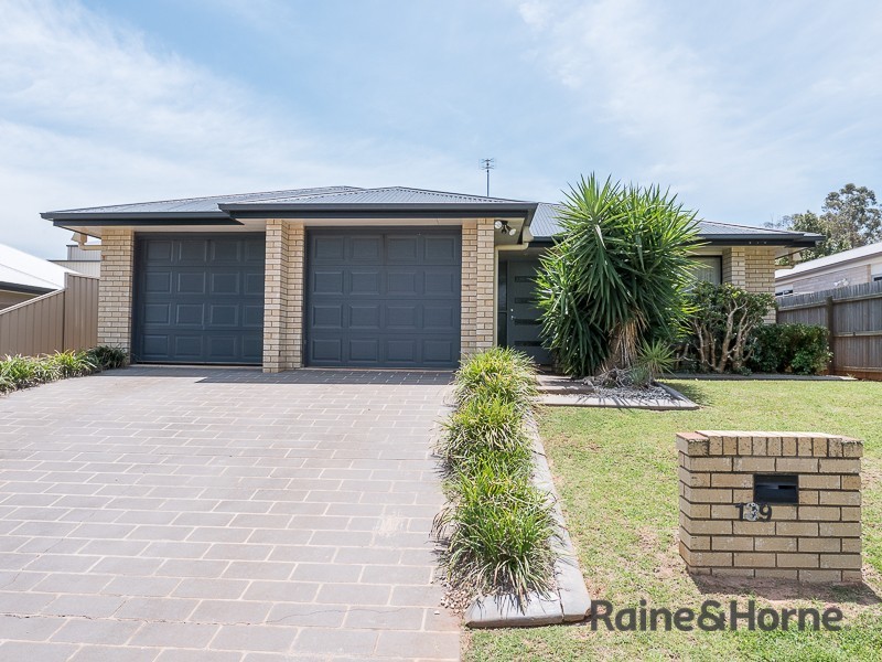 139 Nelson Street, Kearneys Spring QLD 4350