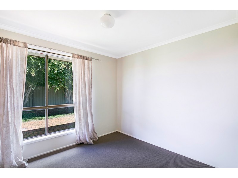374 West Street, Kearneys Spring QLD 4350