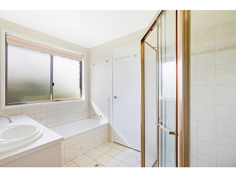 374 West Street, Kearneys Spring QLD 4350