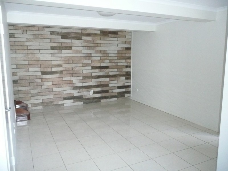 27 Bluehills Drive, Rangeville QLD 4350