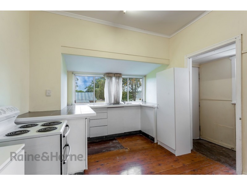 1 Fanny Street, Newtown QLD 4350