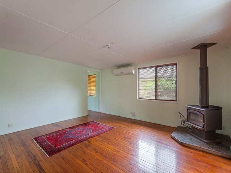 5 Collins Street, Mount Lofty QLD 4350