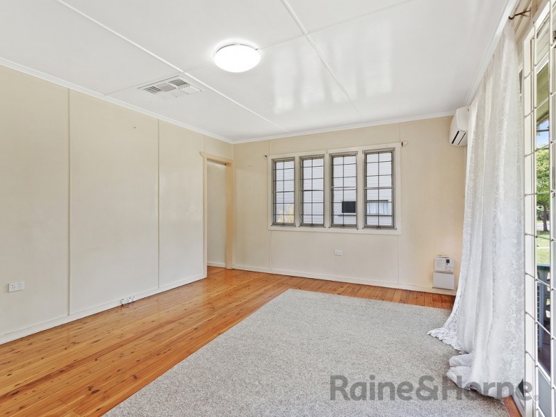25 Rivett Street, South Toowoomba QLD 4350