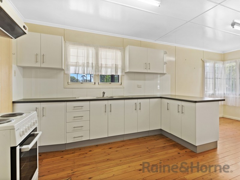 25 Rivett Street, South Toowoomba QLD 4350