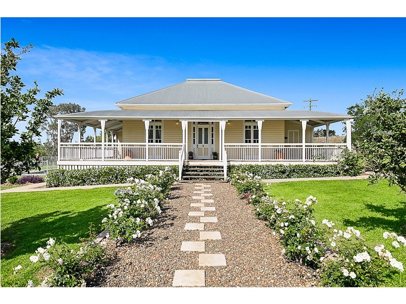 90 Greenup Road, Cambooya QLD 4358