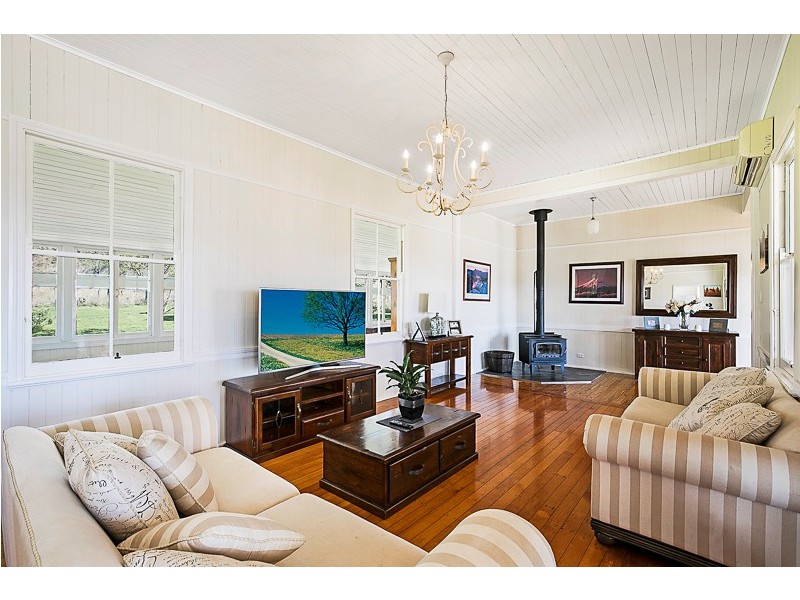 90 Greenup Road, Cambooya QLD 4358