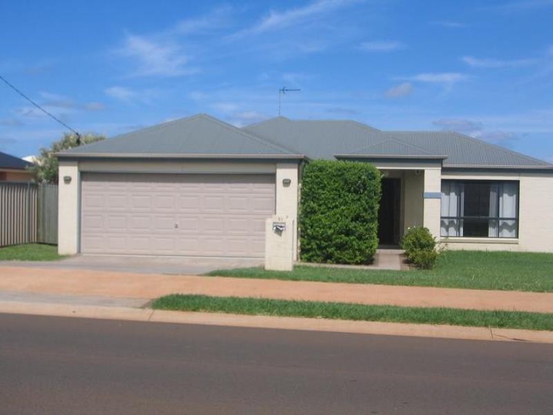 531 Hume Street, Kearneys Spring QLD 4350