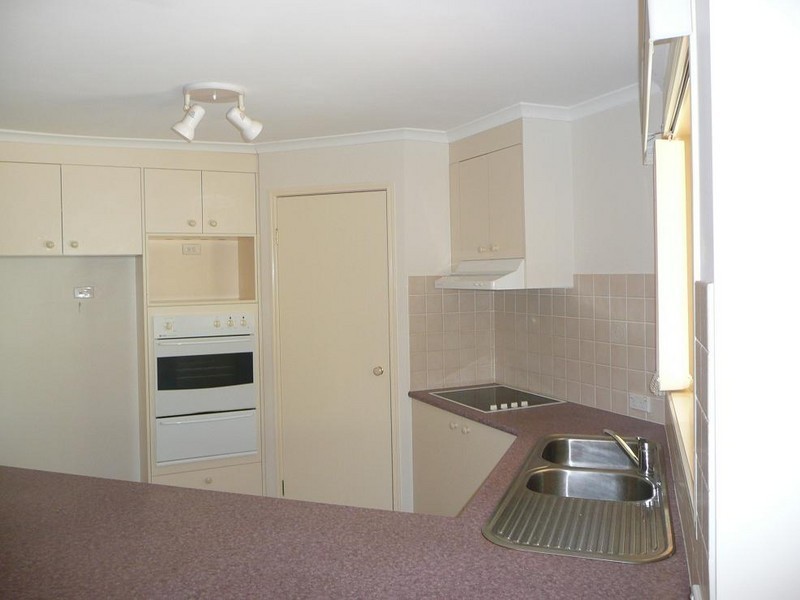 3 Sweetapple Crescent, Centenary Heights QLD 4350