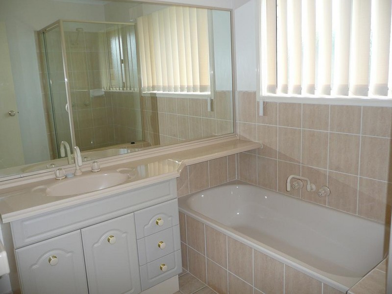 3 Sweetapple Crescent, Centenary Heights QLD 4350