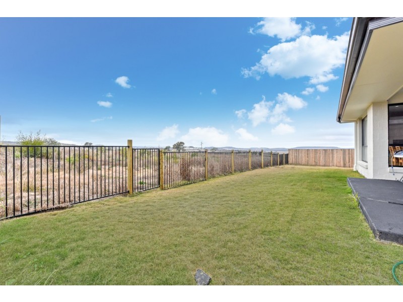 2 Kensei Street, Wyreema QLD 4352