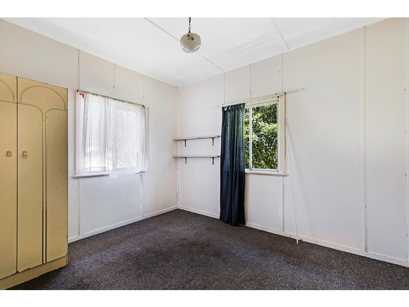 70 North Street, Mount Lofty QLD 4350