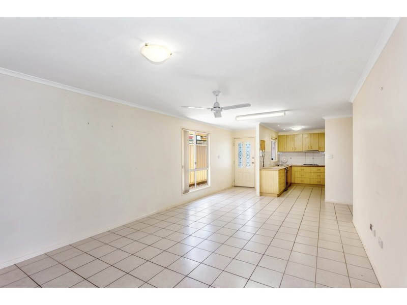 3/303 Spring Street, Kearneys Spring QLD 4350