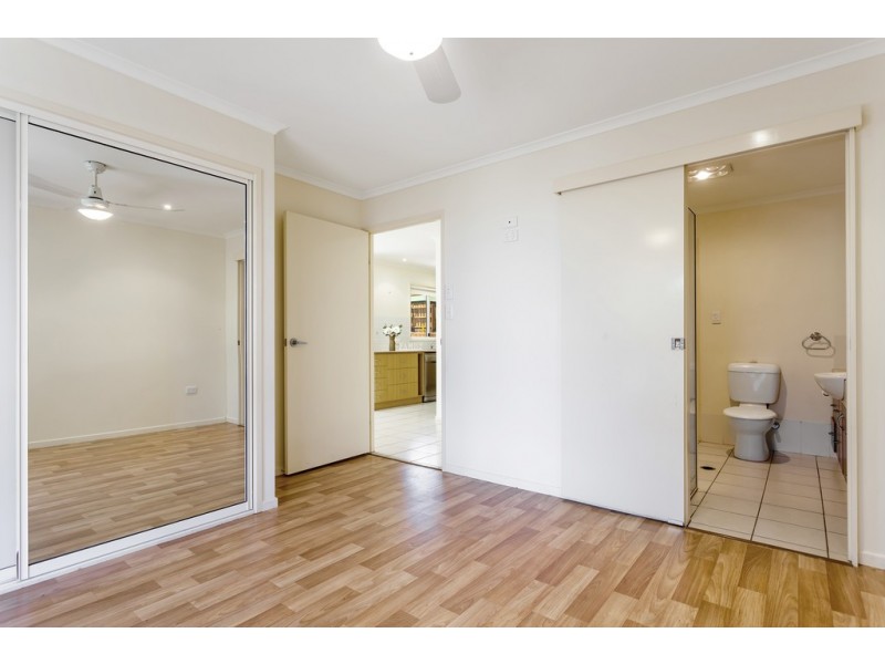 3/303 Spring Street, Kearneys Spring QLD 4350